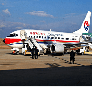 桂林两江航空快运航空快运业稳步发展的原因是什么？
